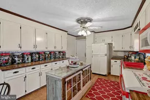 236 Kump Dr, Gore, VA 22637 - Photo 14