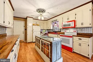 236 Kump Dr, Gore, VA 22637 - Photo 12