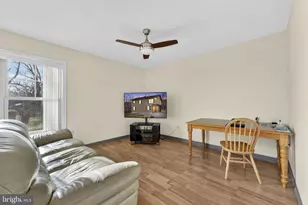 317 Crow Dr, Winchester, VA 22602 - Photo 8