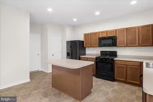 556 Garden Gate Dr, Stephens City, VA 22655 - Photo 4