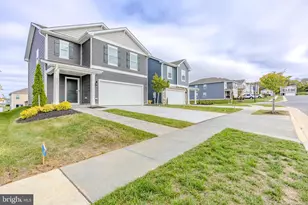 171 Schyrock Dr, Stephens City, VA 22655 - Photo 1