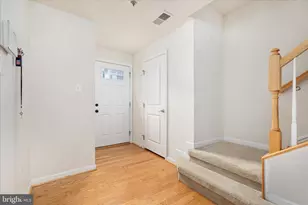 110 Chamomile Ct, Lake Frederick, VA 22630 - Photo 2