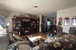 305 Hackberry Dr, Stephens City, VA 22655 - Photo 2