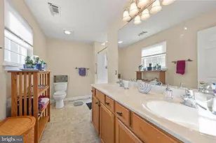 209 Cranberry Ct, Winchester, VA 22602 - Photo 12