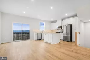 129 Checkerspot Wy, Lake Frederick, VA 22630 - Photo 8