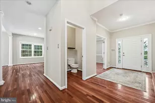 109 Waterside Ln, Cross Junction, VA 22625 - Photo 6