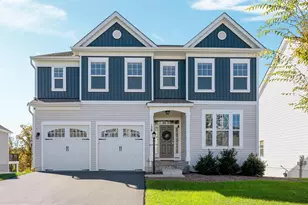 138 Jewel Box Dr, Stephenson, VA 22656 - Photo 1