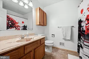 202 Masters Dr, Cross Junction, VA 22625 - Photo 28