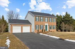 107 Atoka Dr, Winchester, VA 22602 - Photo 2