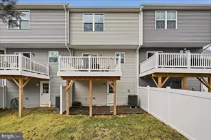 119 Kensington Cir, Middletown, VA 22645 - Photo 2