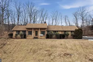 138 Gloucester Dr, Winchester, VA 22603 - Photo 1