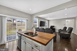 113 Colonial Dr, Cross Junction, VA 22625 - Photo 14