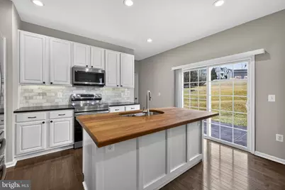 113 Colonial Drive, Cross Junction, VA 22625 - Photo 12