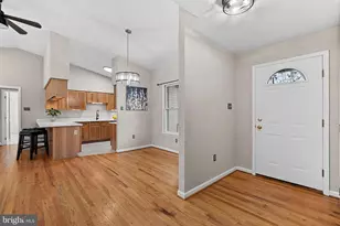 528 Northwood Cir, Cross Junction, VA 22625 - Photo 6