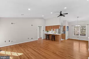 528 Northwood Cir, Cross Junction, VA 22625 - Photo 8