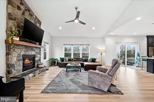 787 W Masters Dr, Cross Junction, VA 22625 - Photo 16