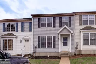 321 Copperfield Ln, Winchester, VA 22602 - Photo 1