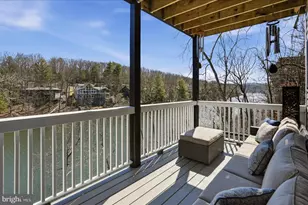 1239 Lakeview Dr, Cross Junction, VA 22625 - Photo 64