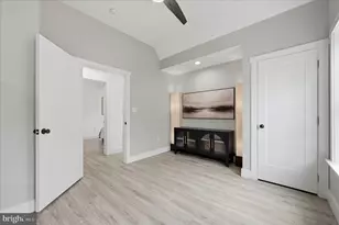 1239 Lakeview Dr, Cross Junction, VA 22625 - Photo 34