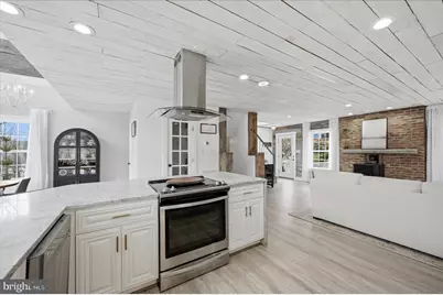 1239 Lakeview Dr, Cross Junction, VA 22625 - Photo 18