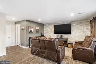 131 Burkwood Ter, Lake Frederick, VA 22630 - Photo 22