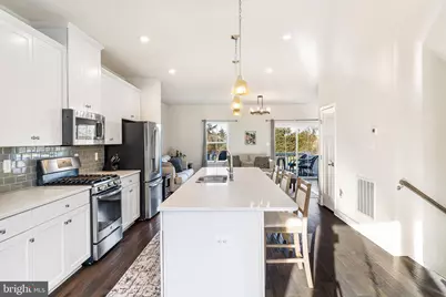 131 Burkwood Terrace, Lake Frederick, VA 22630 - Photo 8