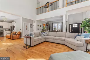 805 S Lakeview Dr, Cross Junction, VA 22625 - Photo 8