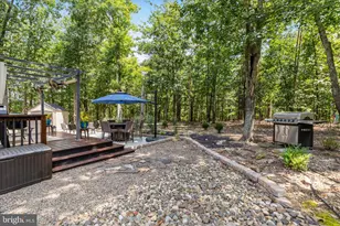 805 S Lakeview Dr, Cross Junction, VA 22625 - Photo 42