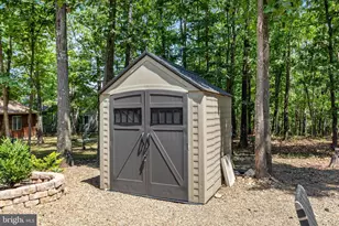 805 S Lakeview Dr, Cross Junction, VA 22625 - Photo 48