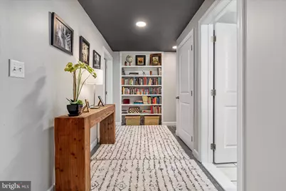 805 S Lakeview Drive, Cross Junction, VA 22625 - Photo 32