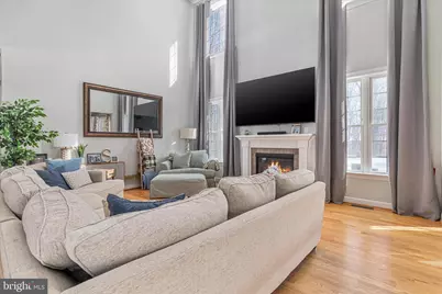 805 S Lakeview Drive, Cross Junction, VA 22625 - Photo 10