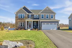 111 Decatur Cir, Stephens City, VA 22655 - Photo 1