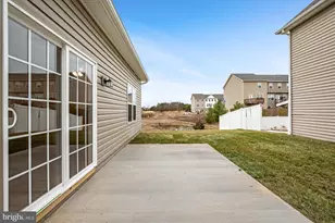 100 Brockham Ct, Winchester, VA 22602 - Photo 40