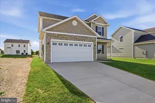 102 Brockham Ct, Winchester, VA 22602 - Photo 4