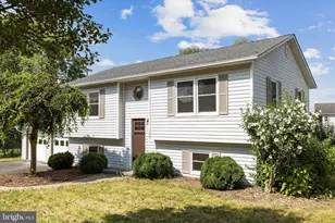 136 Nightingale Ave, Stephens City, VA 22655 - Photo 6