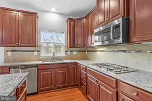 107 Cabbage White Dr, Lake Frederick, VA 22630 - Photo 10