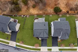 107 Cabbage White Dr, Lake Frederick, VA 22630 - Photo 2