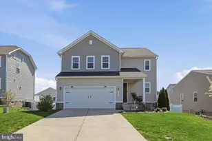 433 Town Run Ln, Stephens City, VA 22655 - Photo 1