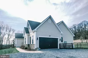 121 Windrow Ct, Winchester, VA 22602 - Photo 10