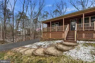 207 Laurel Dr, Cross Junction, VA 22625 - Photo 4