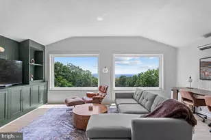 307 Fox Run Ln, Winchester, VA 22602 - Photo 4