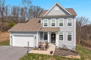 1041 W Masters Dr, Cross Junction, VA 22625 - Photo 1