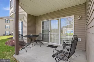 136 Brookland Ct, Winchester, VA 22602 - Photo 2