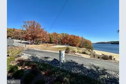 1231 Lakeview Drive, Cross Junction, VA 22625 - Photo 24