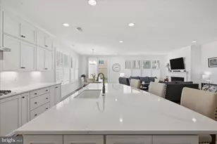 123 Cowbird St, Lake Frederick, VA 22630 - Photo 28