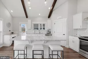 504 Sleigh Dr, Cross Junction, VA 22625 - Photo 22