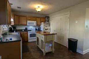 138 Parkside Dr, Winchester, VA 22602 - Photo 8