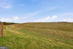 121 Checkerspot, Lake Frederick, VA 22630 - Photo 34