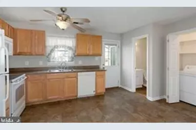 136 Parkside Drive, Winchester, VA 22602 - Photo 8