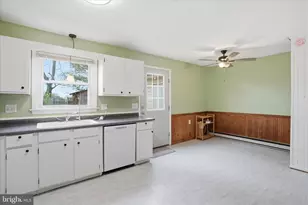 402 Carroll Dr, Stephens City, VA 22655 - Photo 10